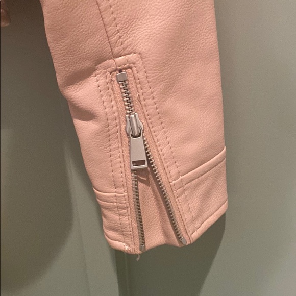 Women's Pink Jacket - Picture 5 of 8